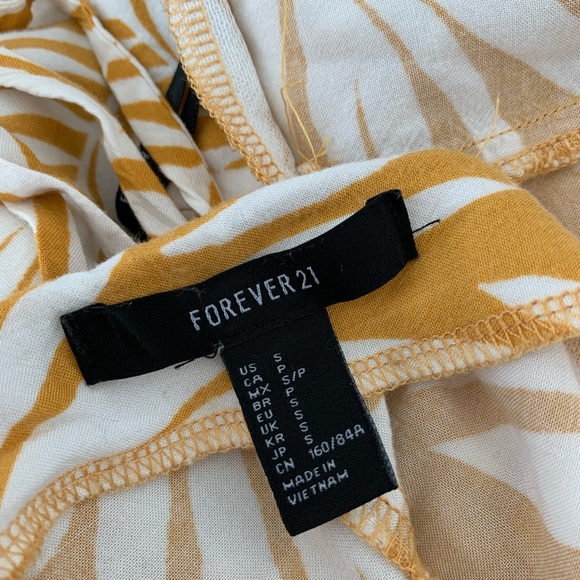 Forever 21 Summer Dress - Picture 4 of 4